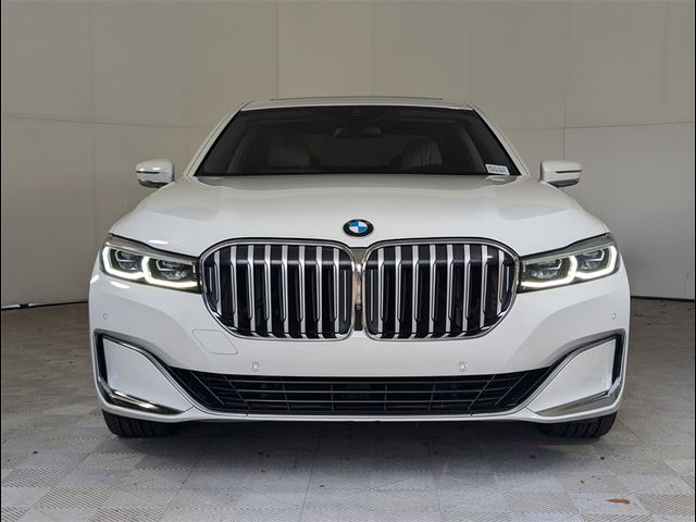 2022 BMW 7 Series 740i