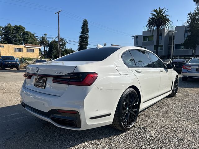 2022 BMW 7 Series 740i