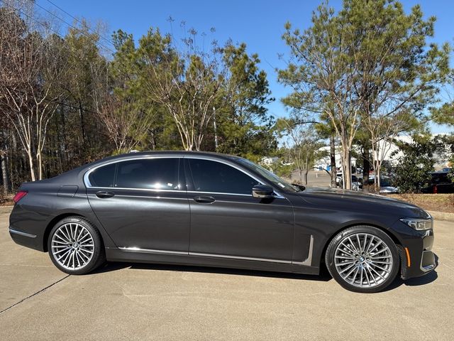 2022 BMW 7 Series 740i