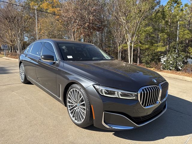 2022 BMW 7 Series 740i