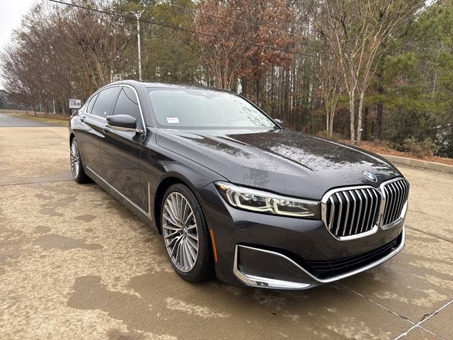 2022 BMW 7 Series 740i