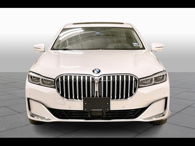 2022 BMW 7 Series 740i