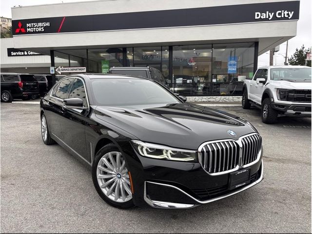2022 BMW 7 Series 740i