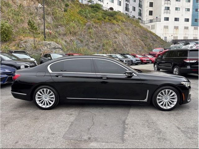 2022 BMW 7 Series 740i