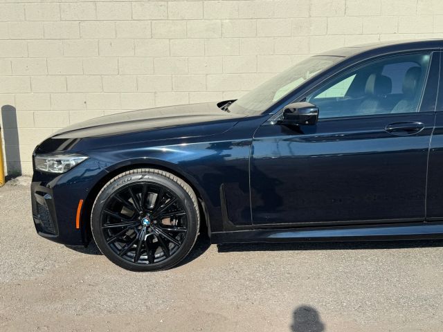 2022 BMW 7 Series 740i