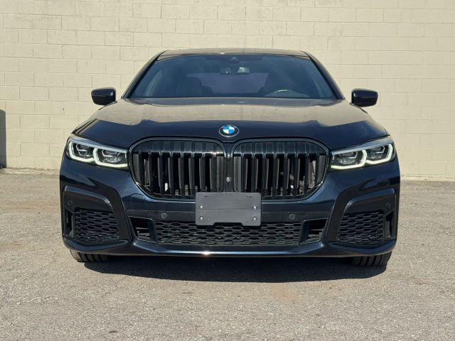 2022 BMW 7 Series 740i