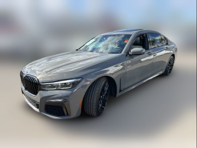 2022 BMW 7 Series 740i