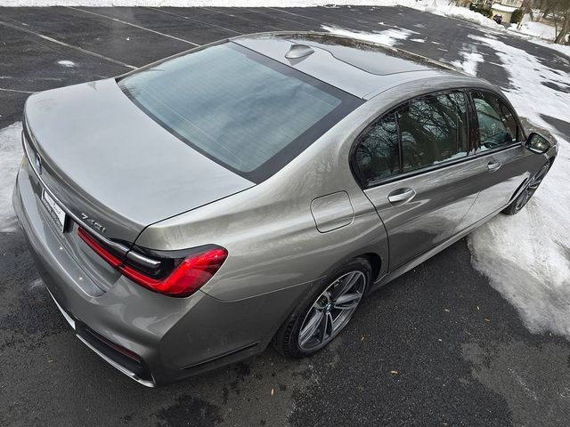 2022 BMW 7 Series 740i xDrive