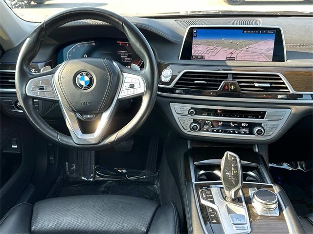 2022 BMW 7 Series 740i xDrive