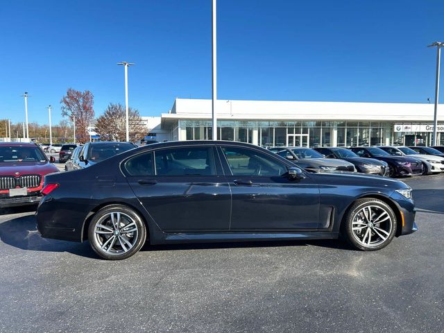 2022 BMW 7 Series 740i xDrive