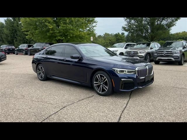 2022 BMW 7 Series 740i xDrive