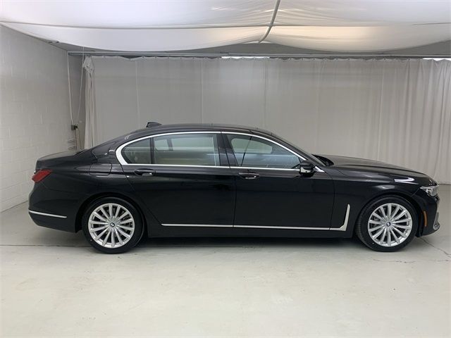 2022 BMW 7 Series 740i xDrive