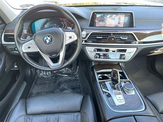 2022 BMW 7 Series 740i xDrive