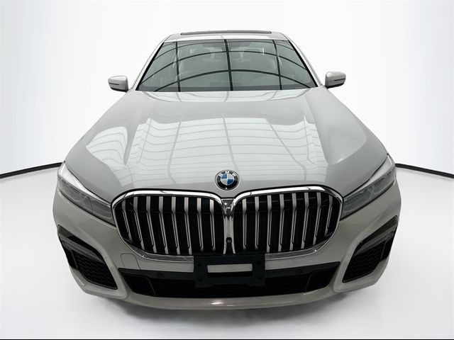 2022 BMW 7 Series 740i xDrive