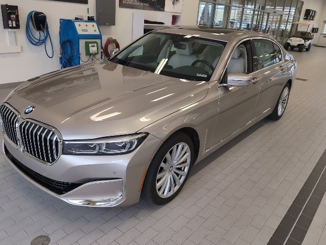 2022 BMW 7 Series 740i xDrive