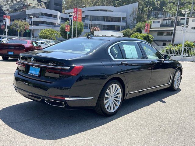 2022 BMW 7 Series 740i xDrive