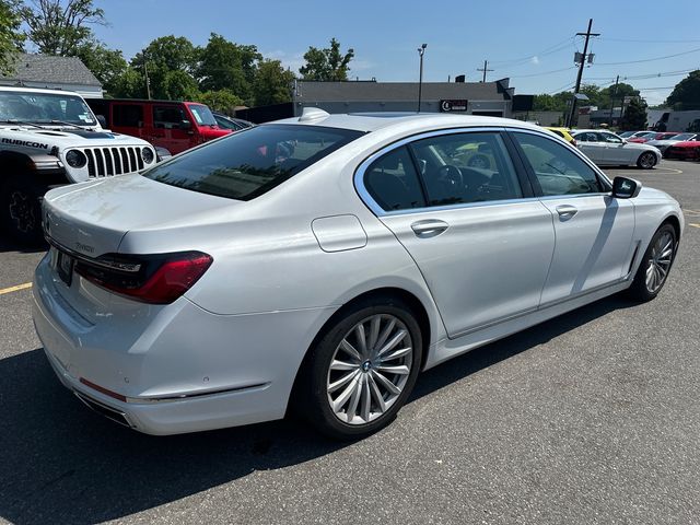 2022 BMW 7 Series 740i xDrive