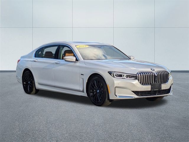 2022 BMW 7 Series 745e xDrive