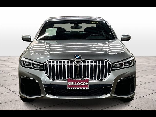 2022 BMW 7 Series 745e xDrive