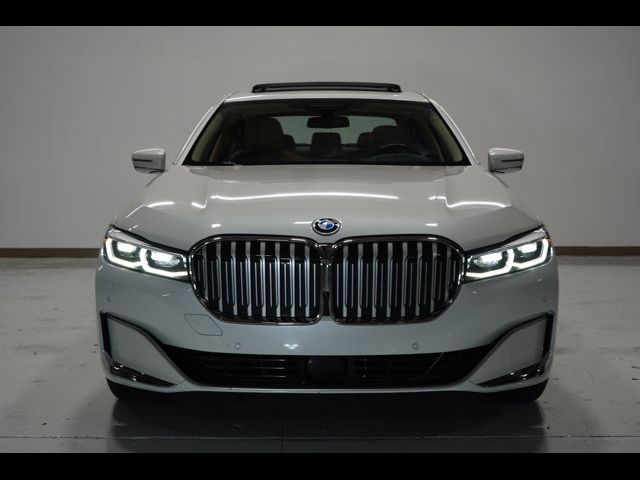 2022 BMW 7 Series 745e xDrive