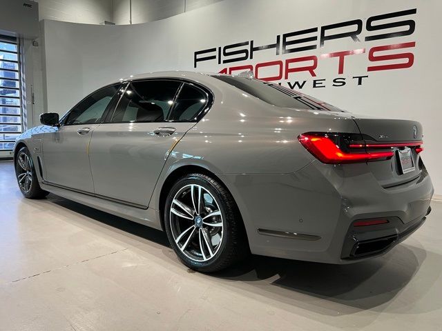 2022 BMW 7 Series 745e xDrive