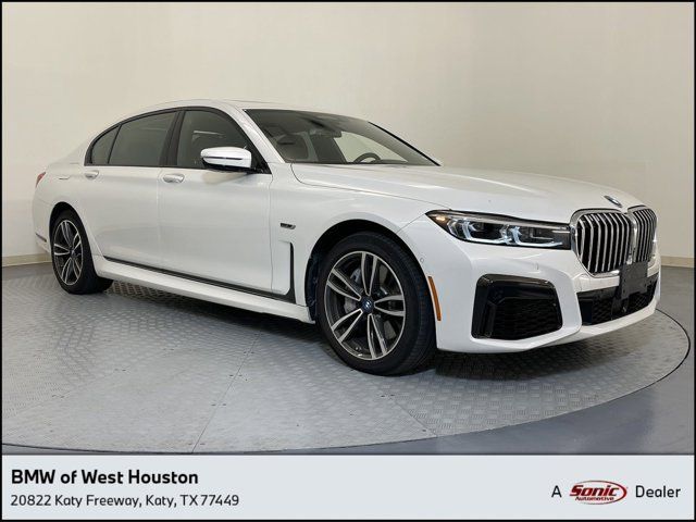 2022 BMW 7 Series 745e xDrive