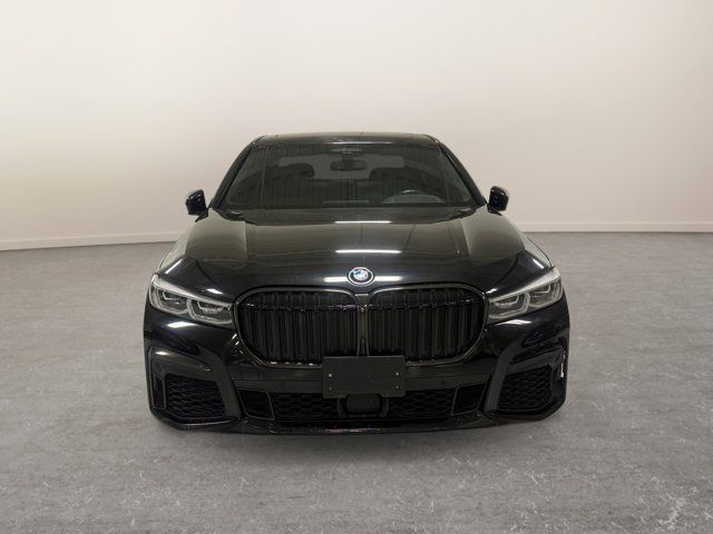 2022 BMW 7 Series 745e xDrive