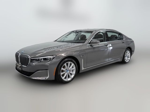 2022 BMW 7 Series 745e xDrive