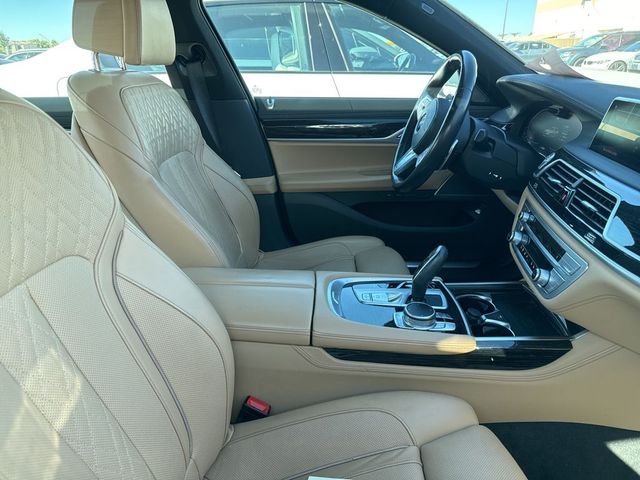 2022 BMW 7 Series 750i xDrive