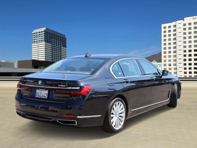 2022 BMW 7 Series 740i