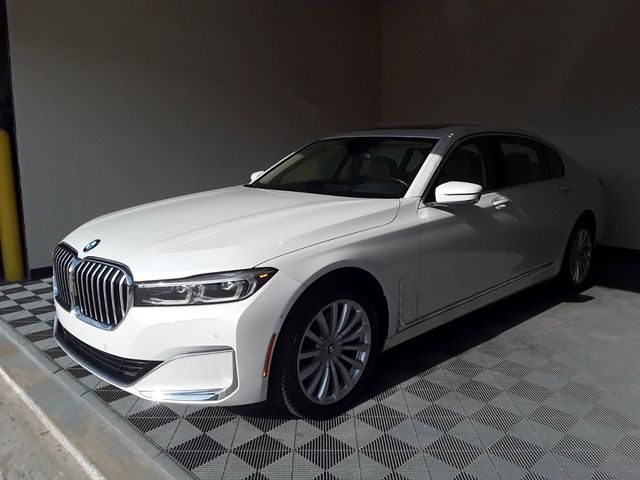 2022 BMW 7 Series 740i