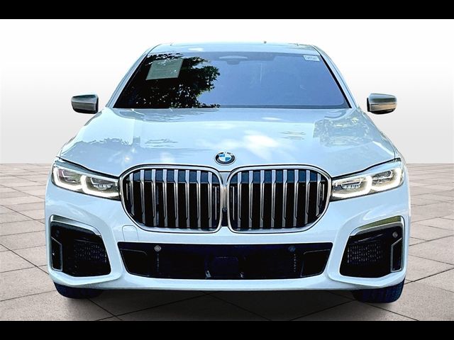 2022 BMW 7 Series M760i xDrive