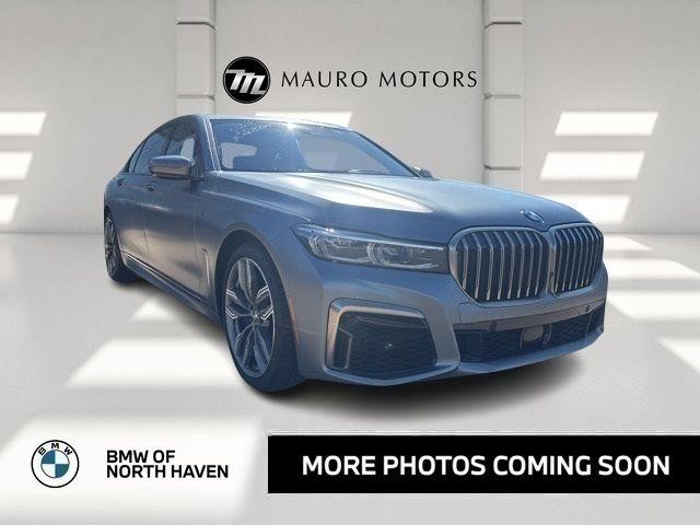 2022 BMW 7 Series M760i xDrive