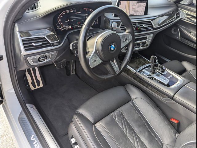 2022 BMW 7 Series M760i xDrive