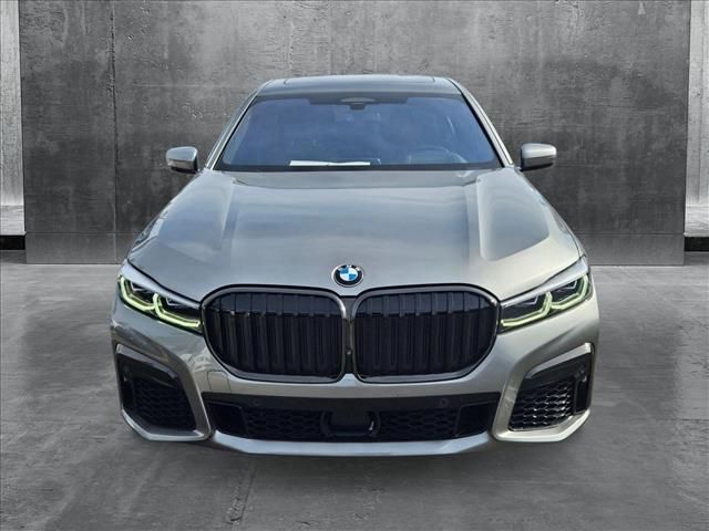 2022 BMW 7 Series M760i xDrive