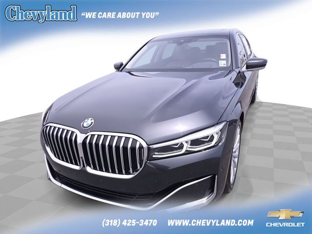 2022 BMW 7 Series 740i