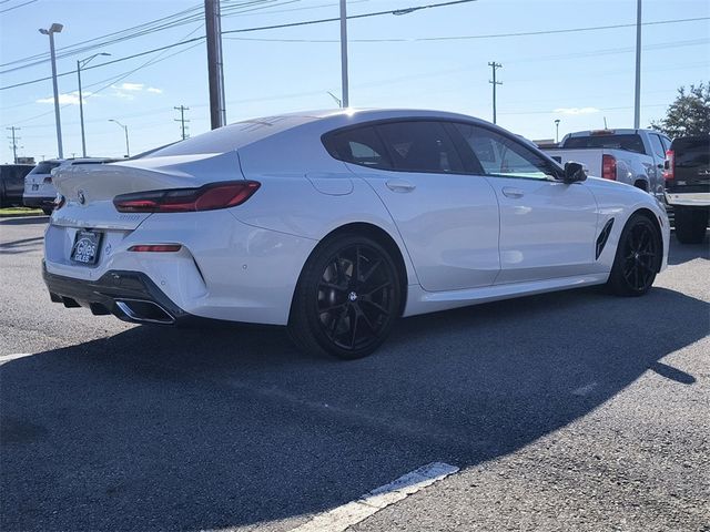 2022 BMW 8 Series 840i