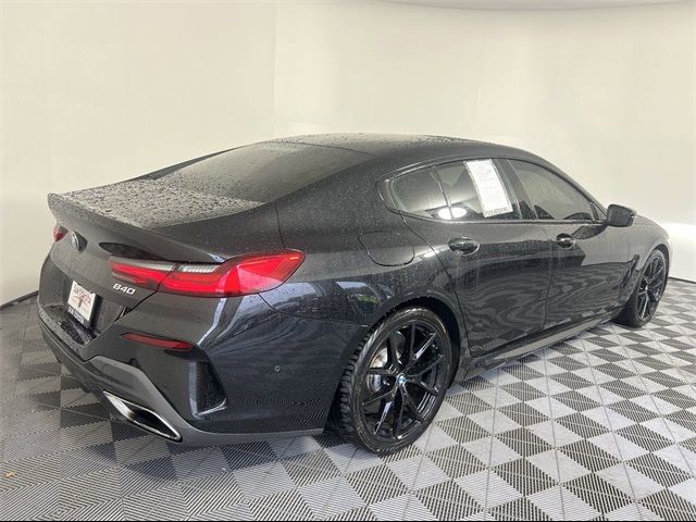 2022 BMW 8 Series 840i