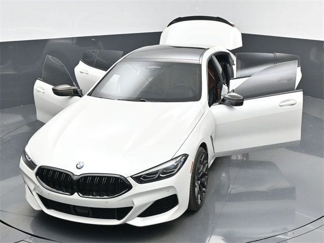 2022 BMW 8 Series 840i