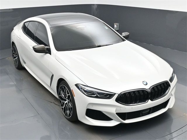 2022 BMW 8 Series 840i