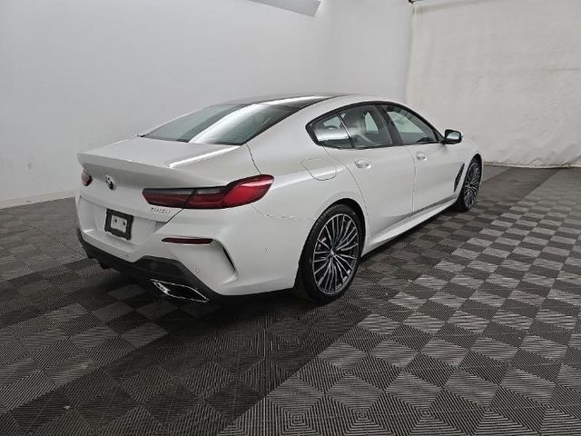 2022 BMW 8 Series 840i