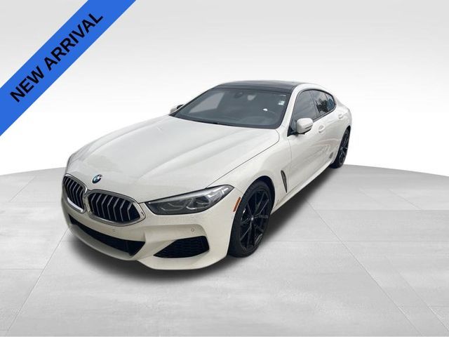 2022 BMW 8 Series 840i