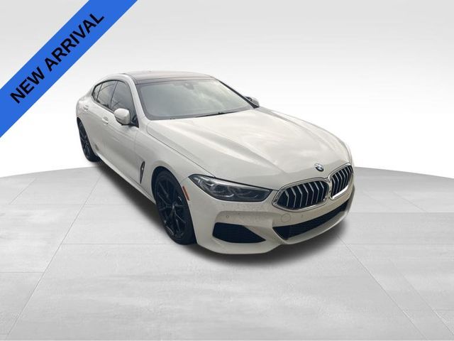 2022 BMW 8 Series 840i