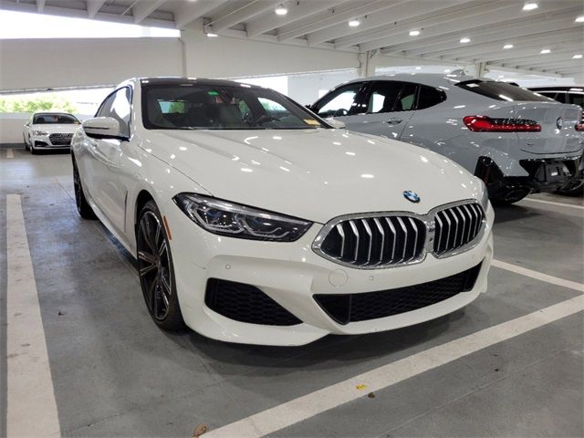 2022 BMW 8 Series 840i