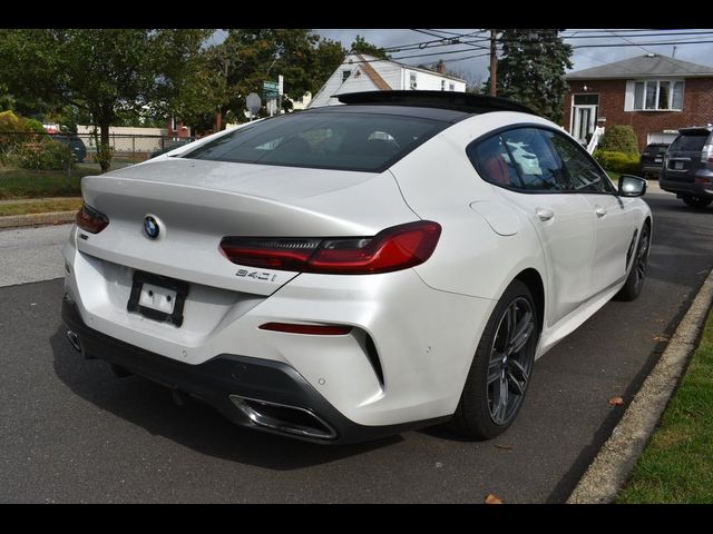 2022 BMW 8 Series 840i