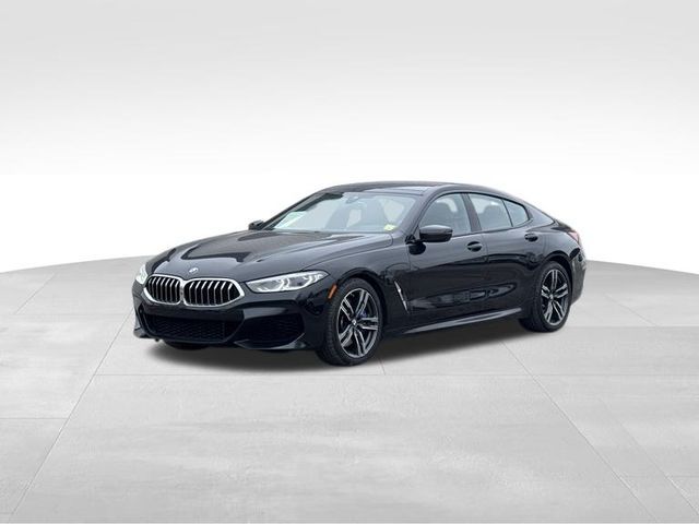 2022 BMW 8 Series 840i