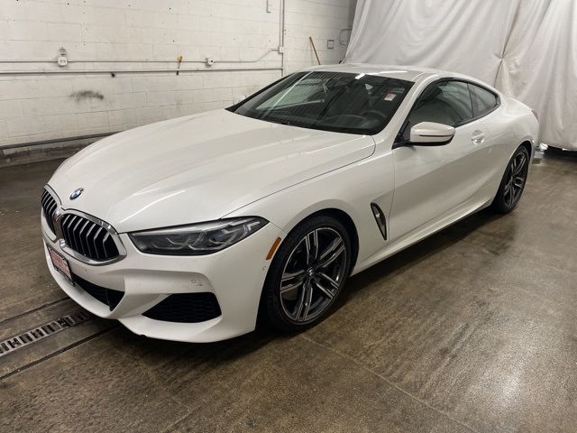 2022 BMW 8 Series 840i