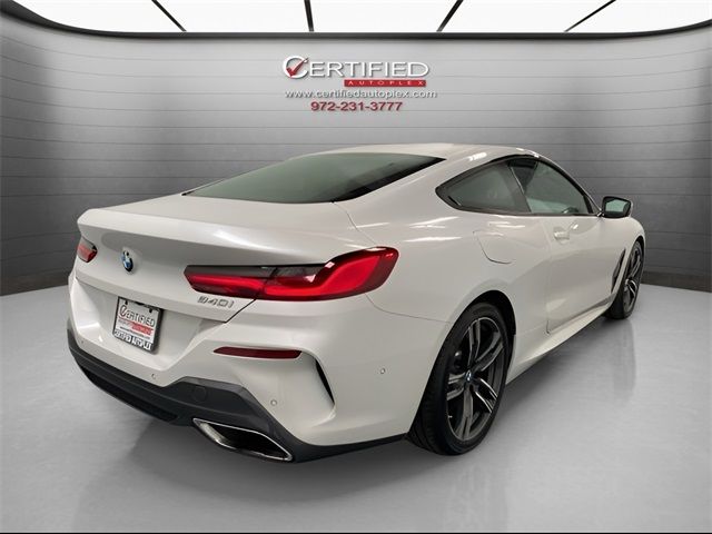 2022 BMW 8 Series 840i