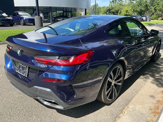 2022 BMW 8 Series 840i