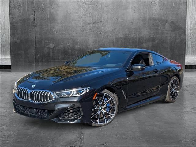 2022 BMW 8 Series 840i